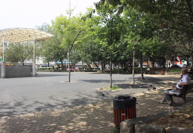 XARDÍNS DA PRAZA DO INFERNIÑO