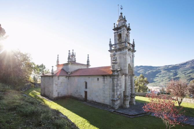 IGREXA DE SAN SALVADOR DE MANÍN