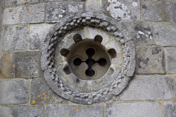 IGREXA DE SANTA MARÍA DE CASTRELOS