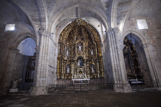 IGREXA MONACAL CONVENTUAL DE SANTO DOMINGO DE TUI