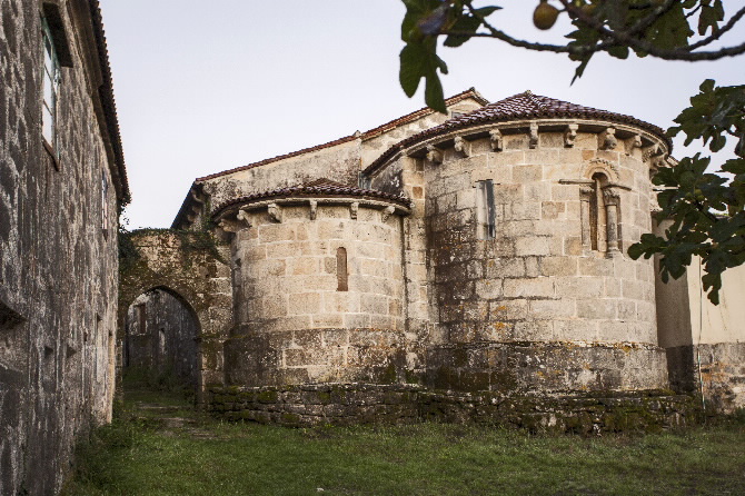 IGREXA MONACAL DE SAN MARTIÑO DE OZÓN