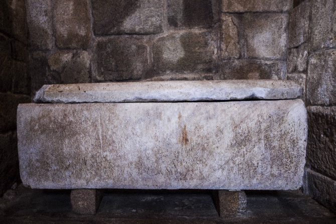 IGREXA MONACAL DE SANTA COMBA DE BANDE