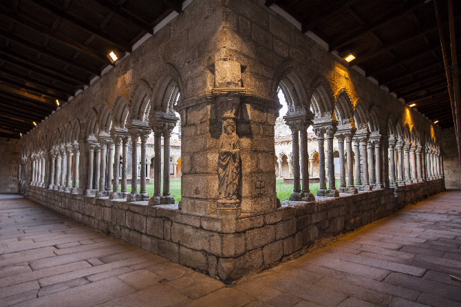 CLAUSTRO SAN FRANCISCO