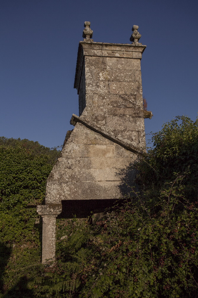 IGREXA MONACAL DE LOBÁS