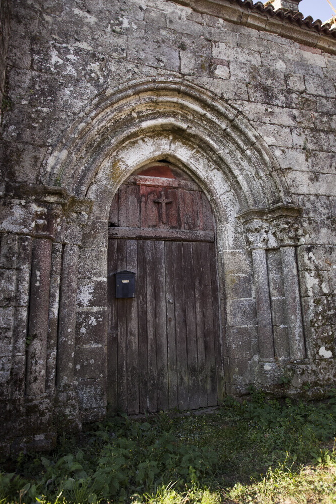 IGREXA MONACAL DE LOBÁS