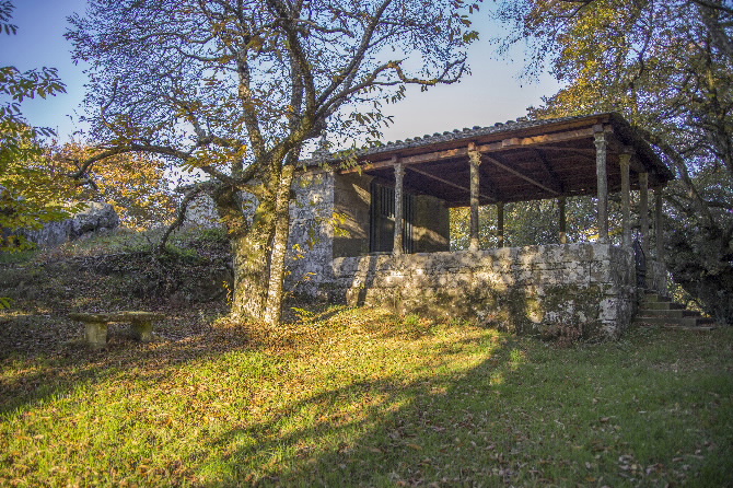 CAPELA DE SAN BARTOLOMEU DO BURGO