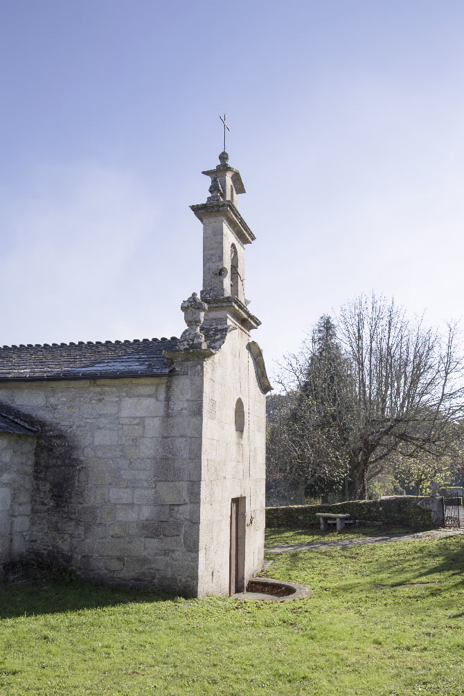 IGREXA PARROQUIAL DE SAN MARTIÑO DE OMBREIRO