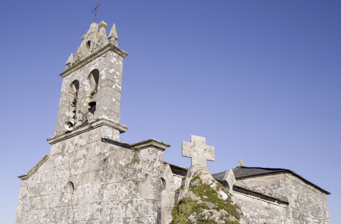 IGREXA PARROQUIAL DE SAN MARTIÑO DE POUTOMILLOS