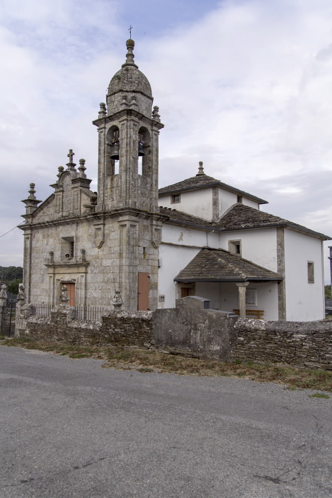 IGREXA PARROQUIAL DE SANTIAGO DE SAA