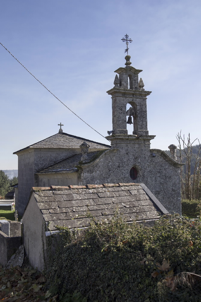 IGREXA PARROQUIAL DE SANTO ESTEVO DE CAMOIRA