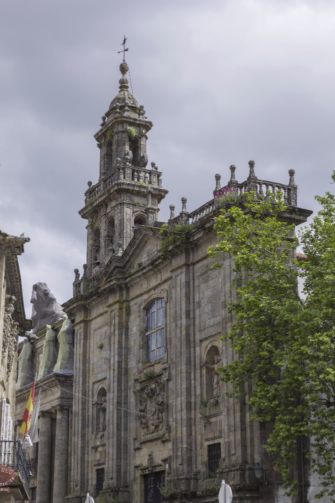 IGREXA DA COMPAÑÍA OU DA UNIVERSIDADE