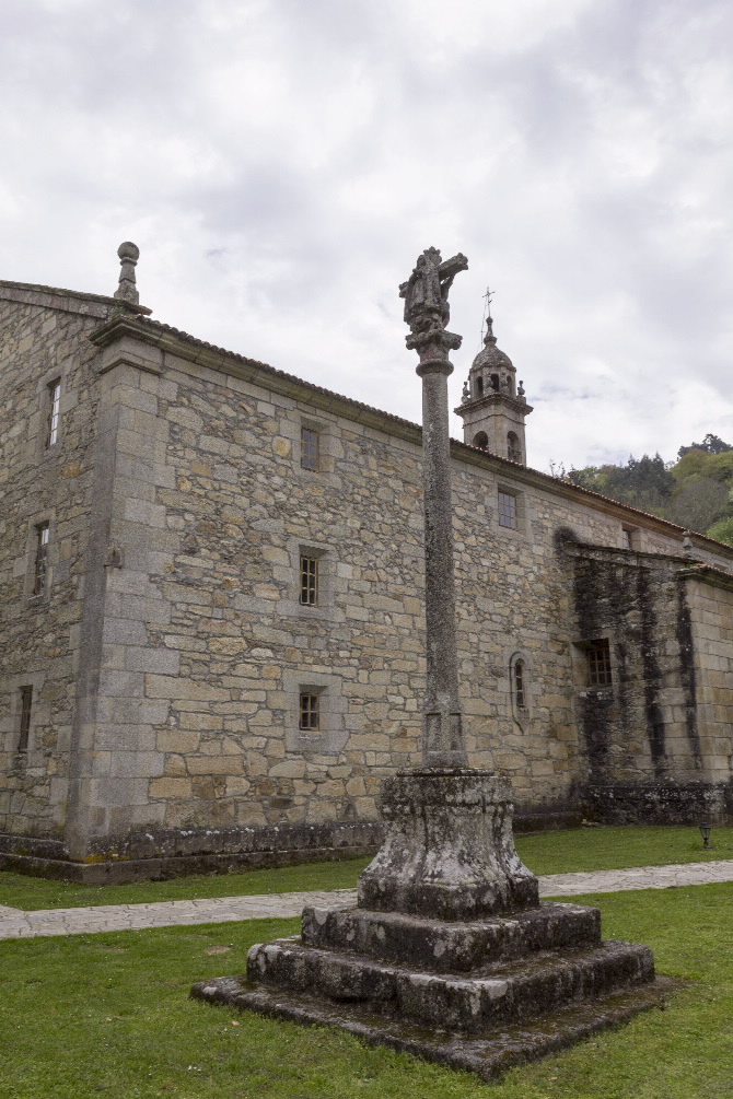 CRUCEIRO DE SAN PAIO DE ARANGA