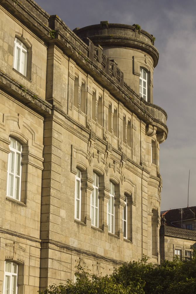 INSTITUTO VALLE-INCLAN