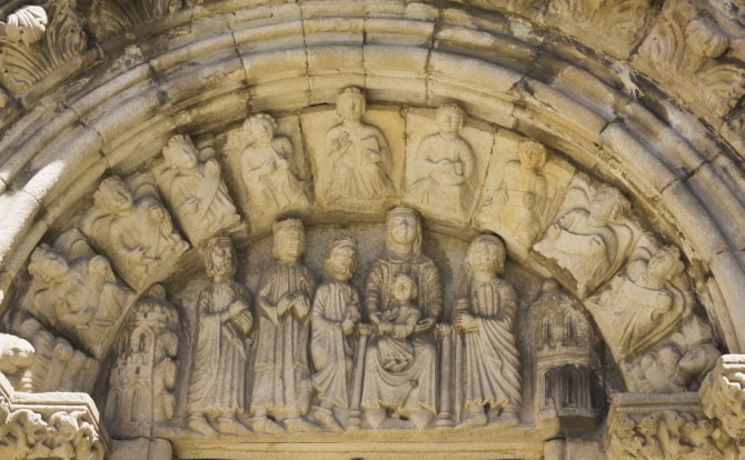 COLEXIATA DE SANTA MARÍA DO CAMPO