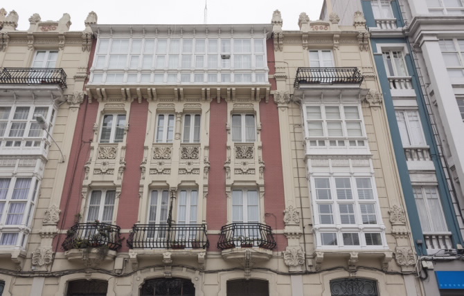 ENSANCHE E EDIFICIOS MODERNISTAS