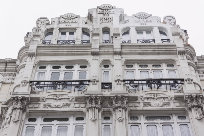 ENSANCHE E EDIFICIOS MODERNISTAS