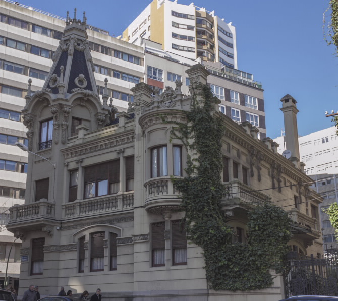 PALACETE DE JUAN FLÓREZ