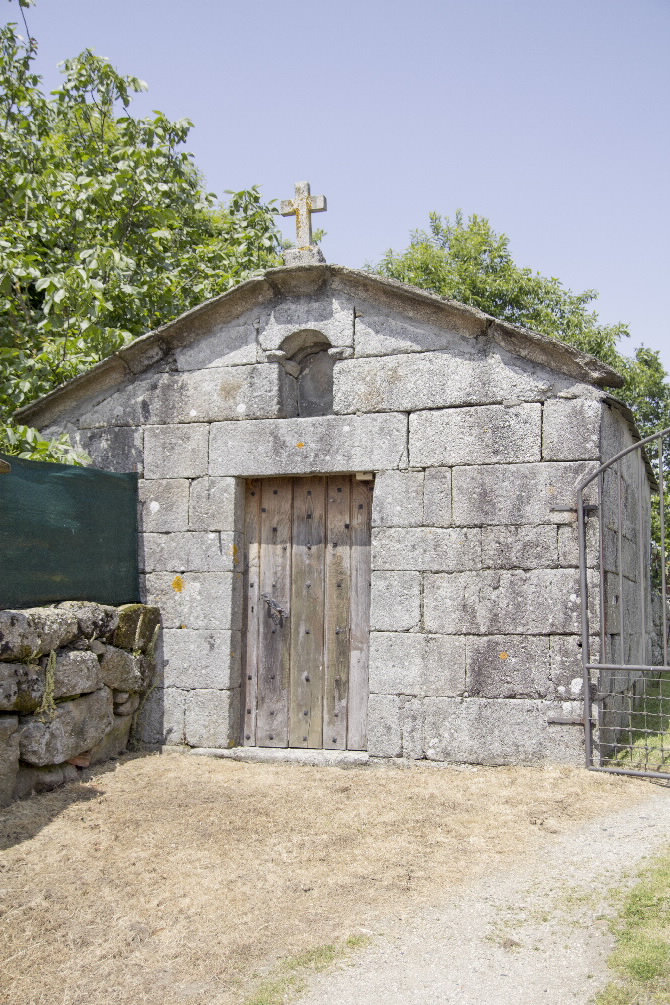 CAPELA DOS DORES DE VILACHÁ