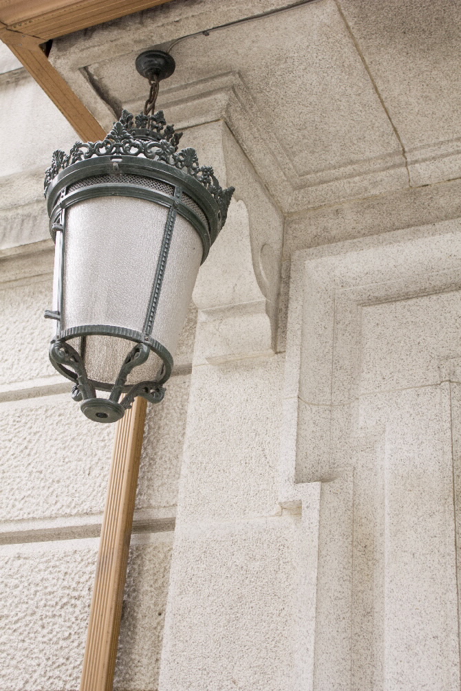 EDIFICIO COMERCIAL PARA JOSÉ GONZÁLEZ