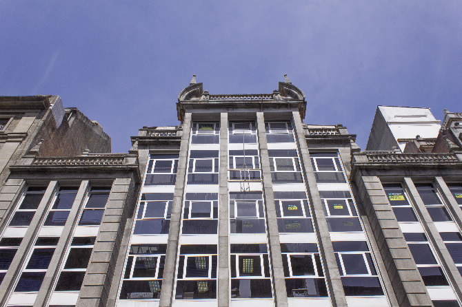 EDIFICIO COMERCIAL PARA JOSÉ GONZÁLEZ