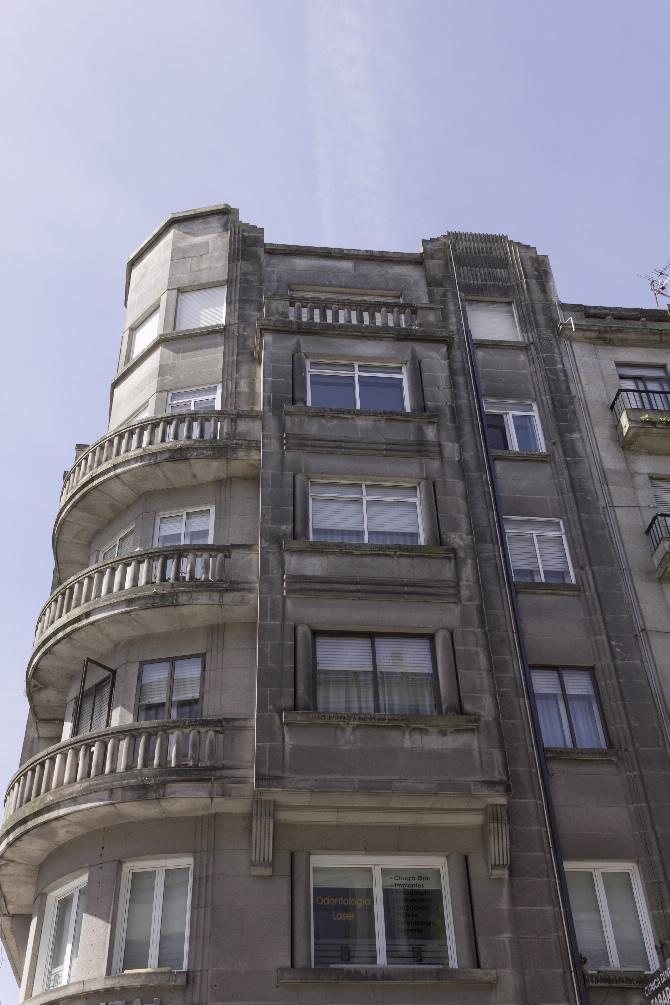 EDIFICIO PARA JESÚS CRESPO FILGUEIRA