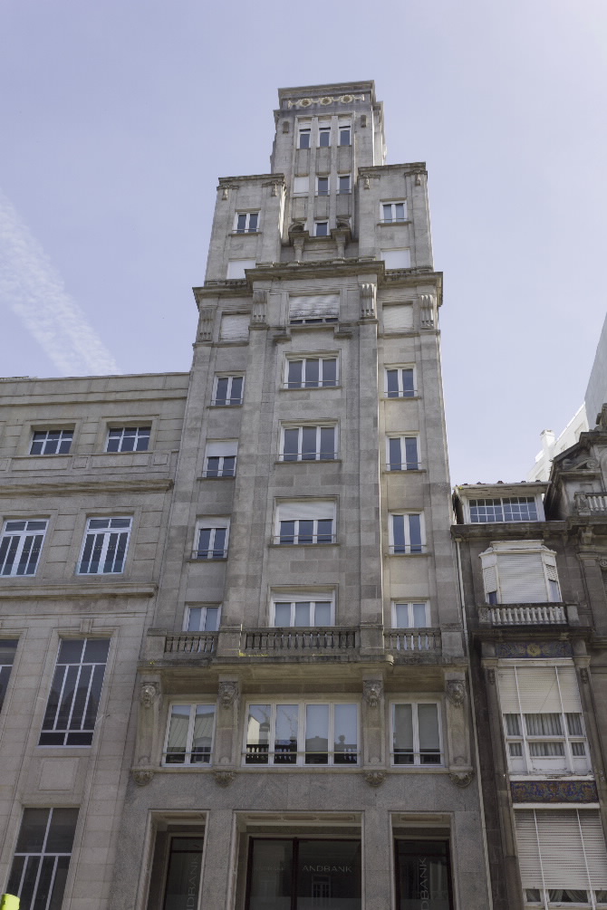 EDIFICIO JOSÉ MOURIÑO VILAS