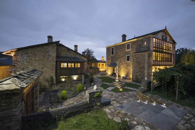 A CASA DO RETRATISTA-LUXURY RURAL RETREAT