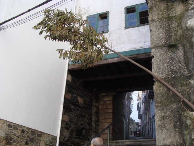 PORTA DE O CRISTO DE BETANZOS