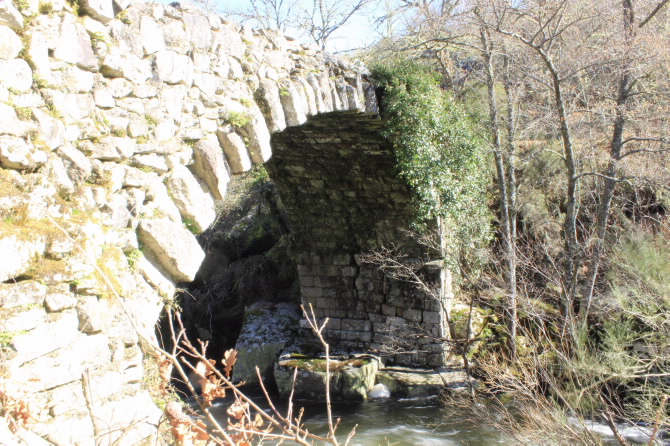 PONTE MEDIEVAL DE CONCELIÑAS
