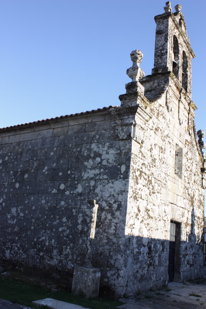 IGREXA DE SANTIAGO DE CAROI