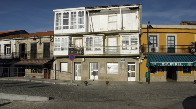 CASA LOBO MONTERO