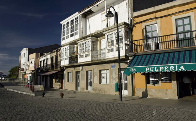 CASA LOBO MONTERO