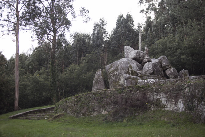CAPELA DE SANTIAGUIÑO DO MONTE