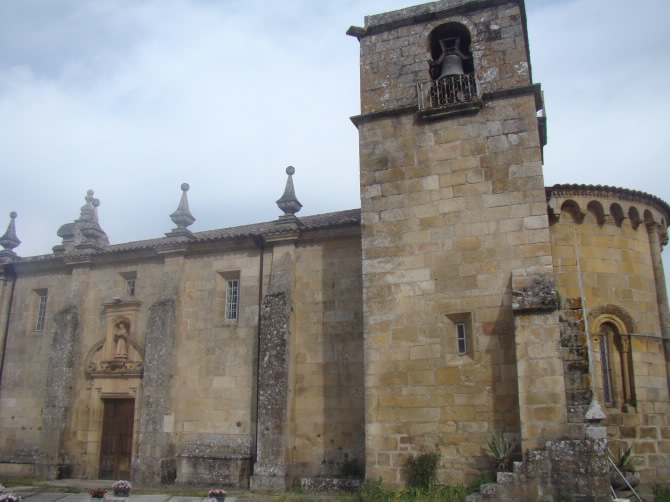 IGREXA DE SANTA MARÍA DE CASTRELO DE MIÑO