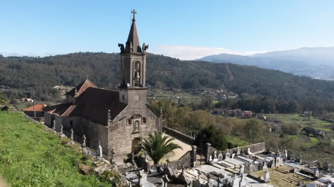 IGREXA PARROQUIAL DE SAN CRISTOVO