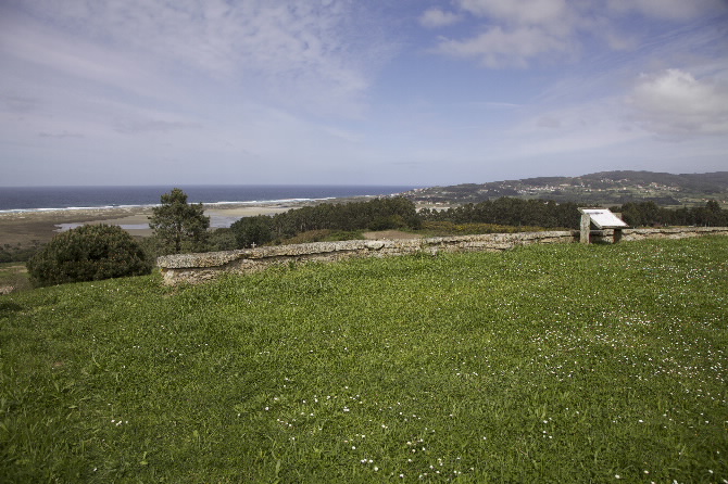 CAPELA DE SANTA IRÈNE DO CASTRILLÓN EN LEMA