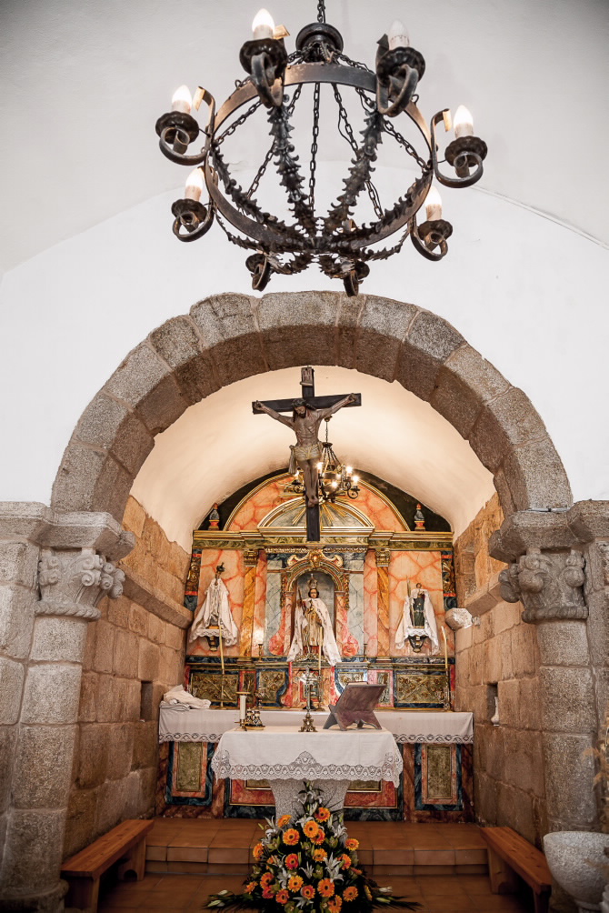 IGREXA PARROQUIAL DE SANTA MARIÑA DE TOSTO