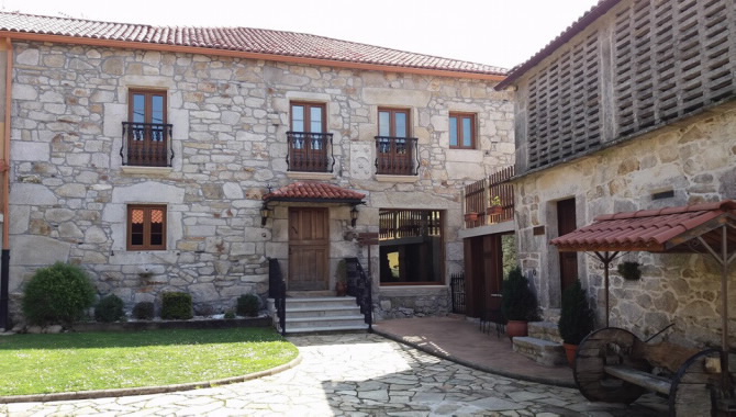 CASA DE ENTREMUROS