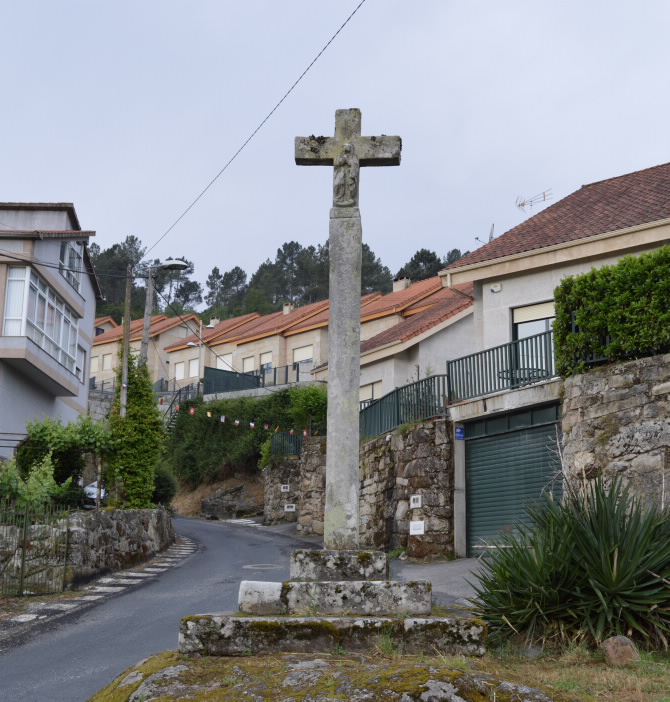 CRUCEIRO DE AS LAMAS