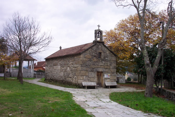 CAPELA DE SAN ROQUE EN BRIALLOS