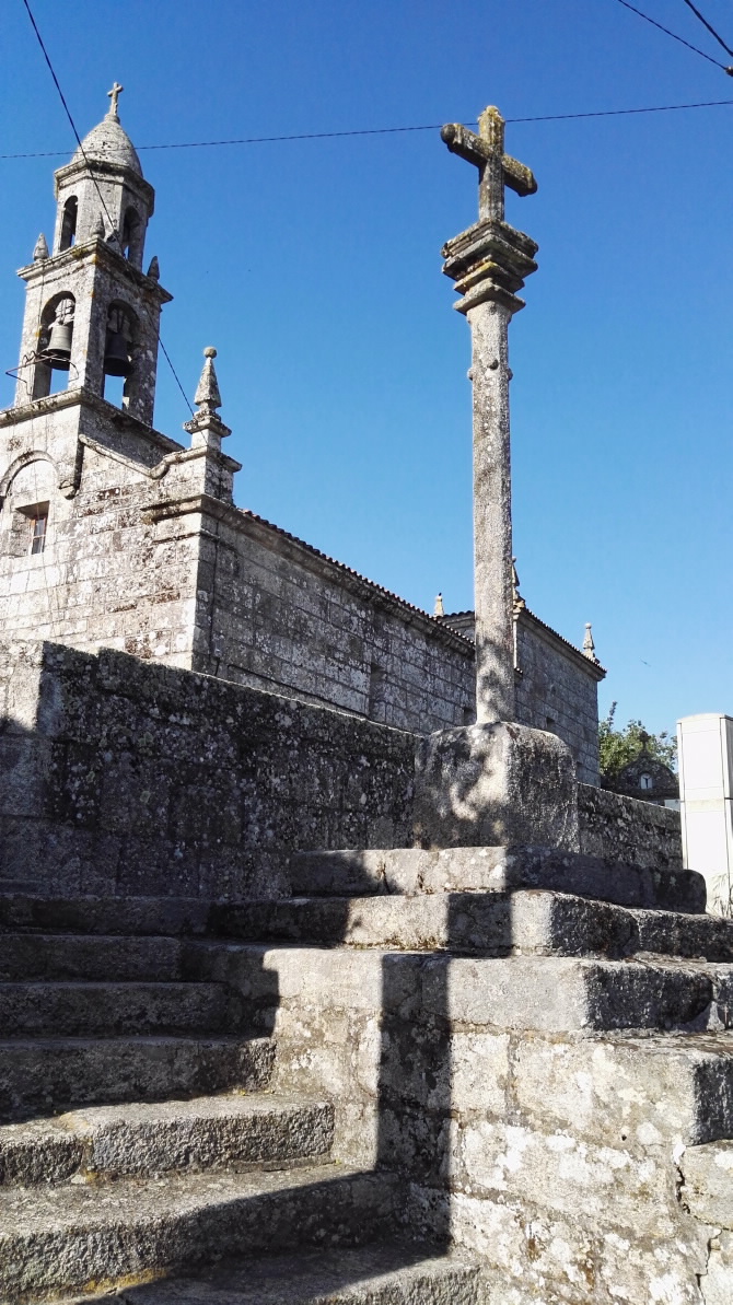 CRUCEIRO DE SAN MAMEDE DE LOUSADA