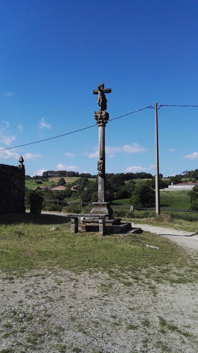 CRUCEIRO DE SANTA BAIA DE AGUADA