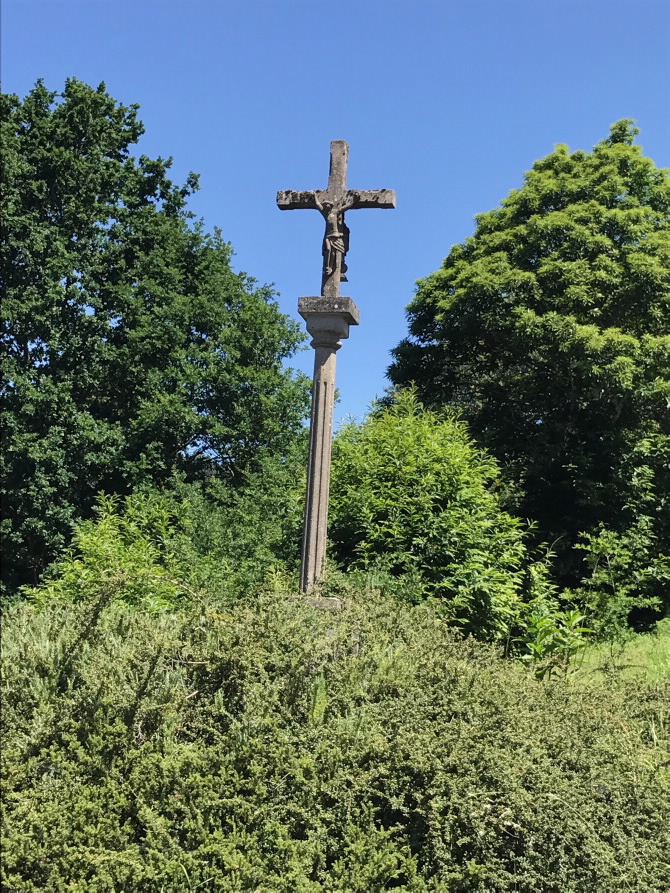 CRUCEIRO DE SAN PEDRO DE DONAS
