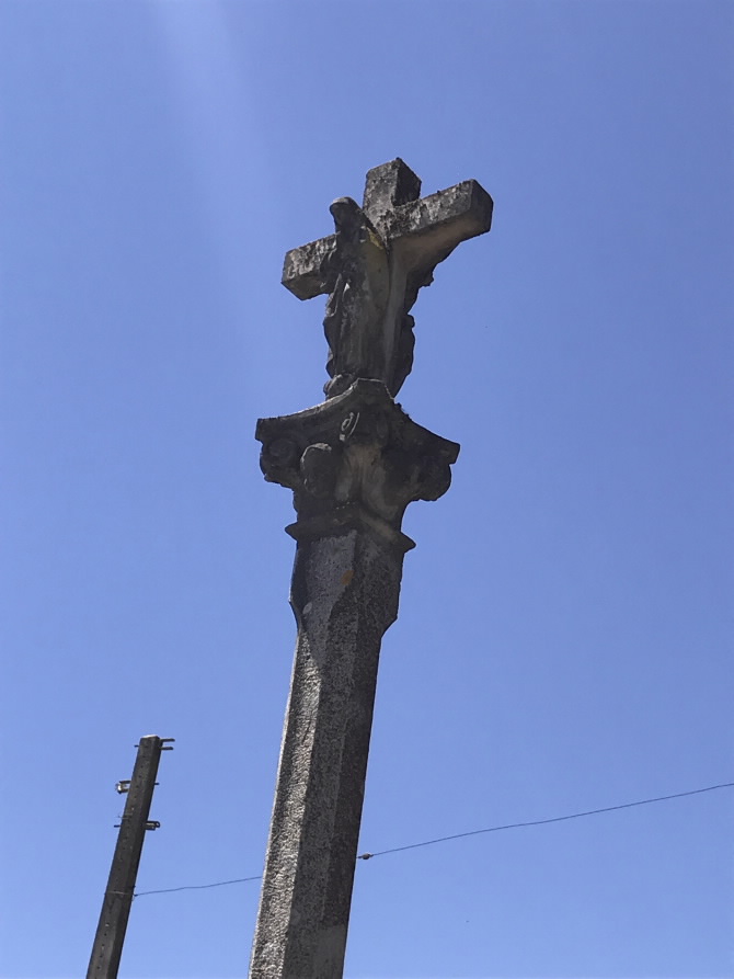 CRUCEIRO DE LOUREDA
