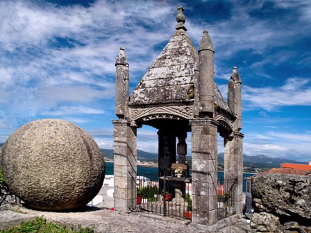 CRUCEIRO DA SANTÍSIMA TRINDADE