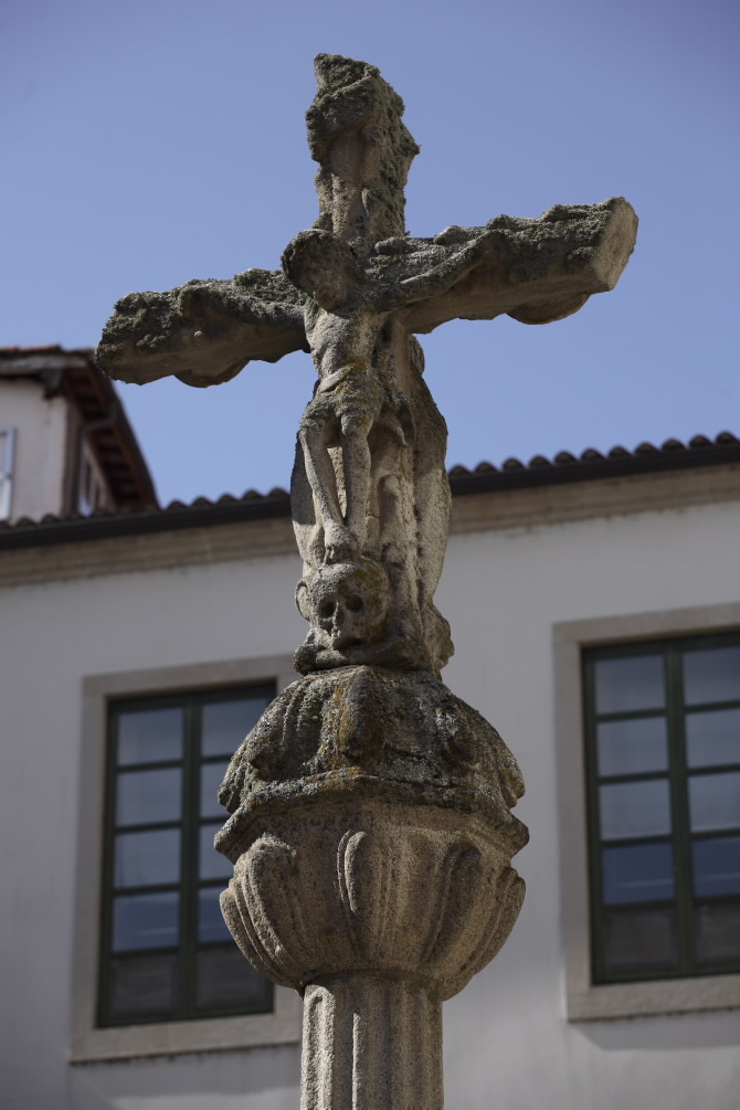 CRUCEIRO DA PRAZA DA MADALENA