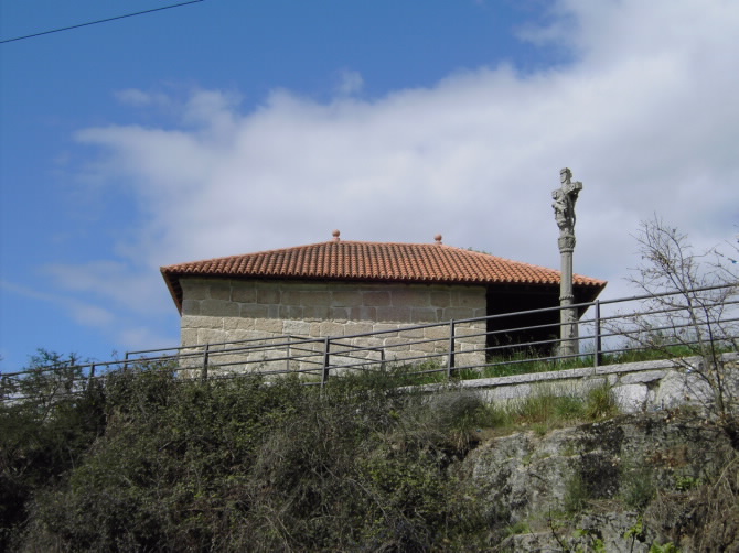 CRUCEIRO DE SANTA ÁGUEDA