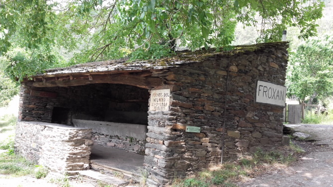 ALDEA DE FROXÁN