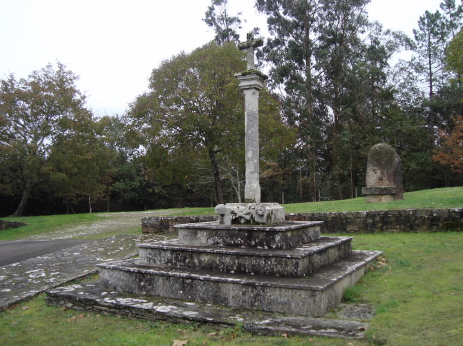 CRUCEIRO DE VILAR
