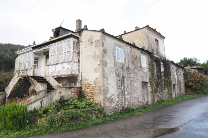 CASA REITORAL DE SAN MIGUEL DA RIGUEIRA